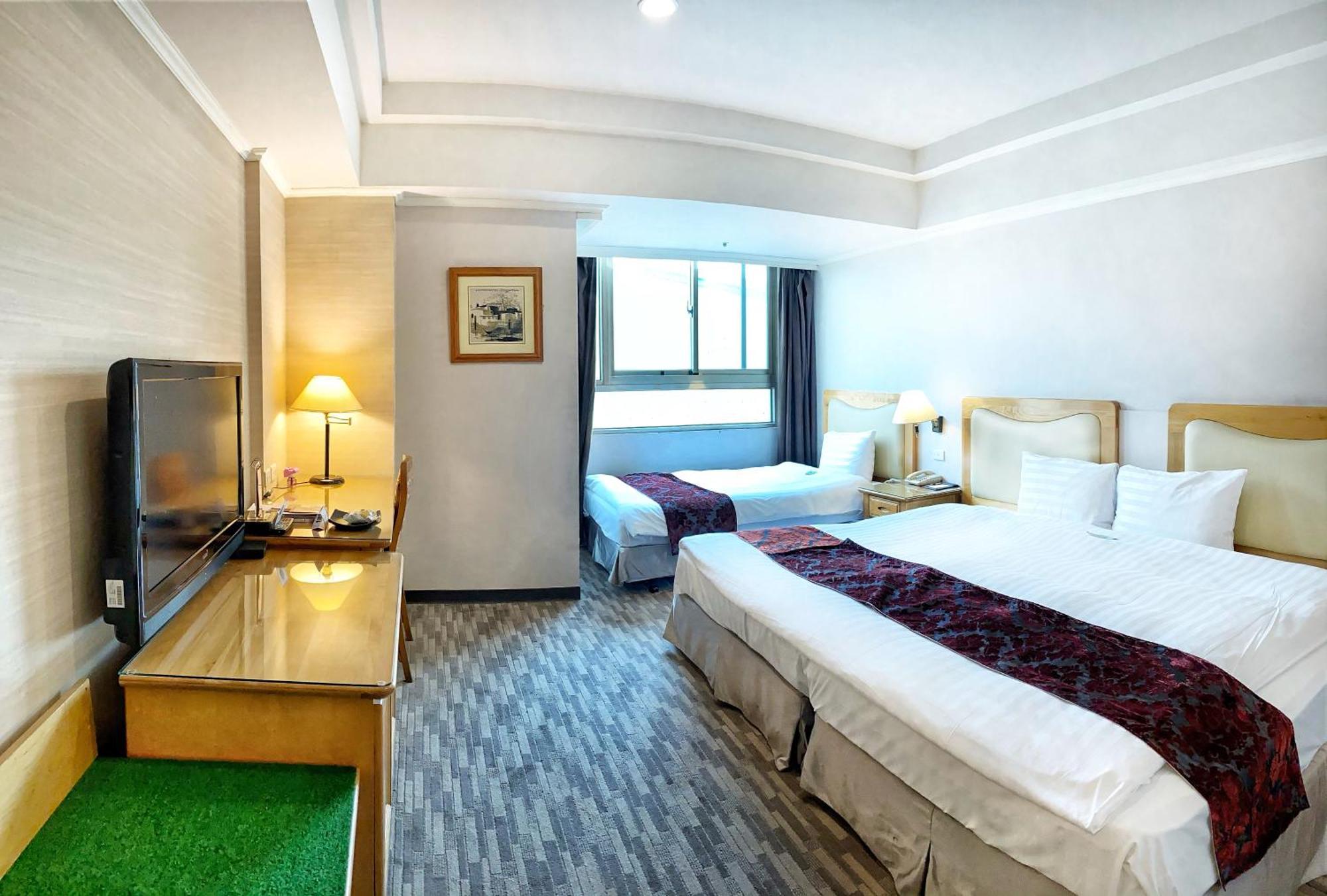 เมซง เดอ ชีน - อาคารปิ่น เฉิน Hotel ไถจง ภายนอก รูปภาพ