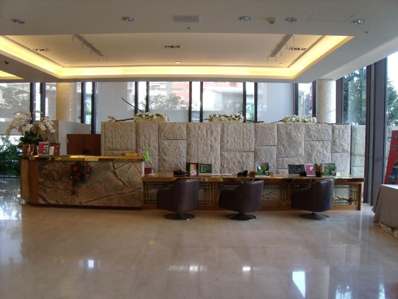 เมซง เดอ ชีน - อาคารปิ่น เฉิน Hotel ไถจง ภายนอก รูปภาพ